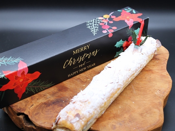 Amandelstaaf in kerstdoos